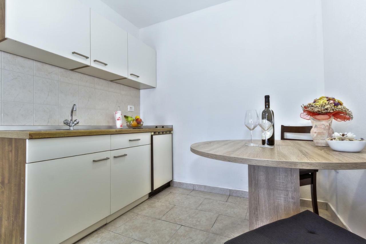 Apartmani Anna Umag Eksteriør bilde